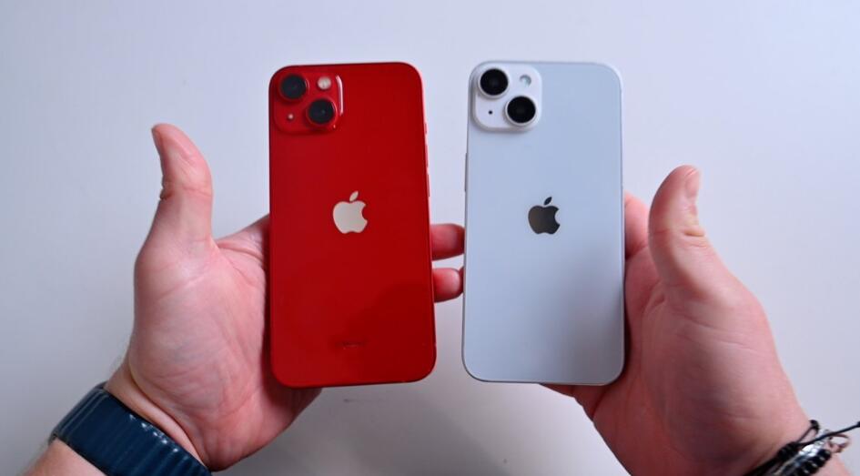 iPhone 13 vs iPhone 14 dummy